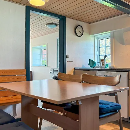 بيت للعطل 2 Bedroom Awesome In